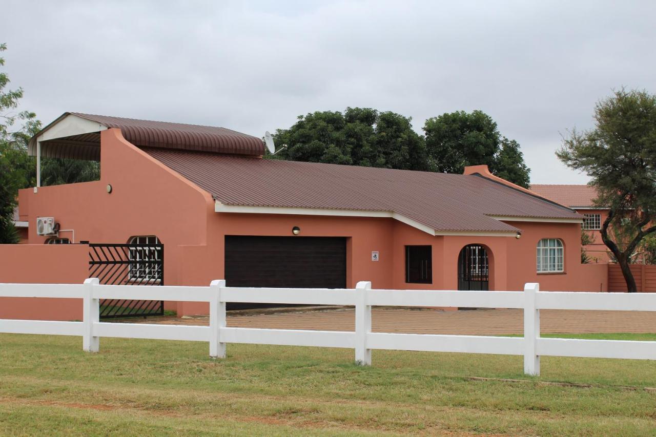 El Gran Chaparral Guest House Pretoria Exterior foto